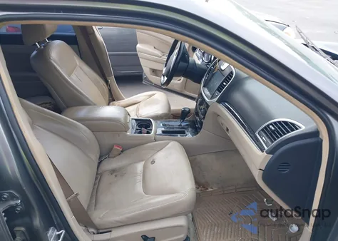 2011 Chrysler 300 Limited from USA, damaged, VIN 2C3CA5CG2BH595789